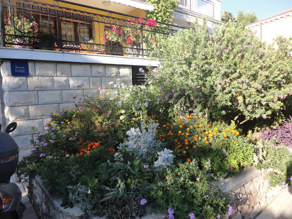 בול Guesthouse Apartment Bozica מראה חיצוני תמונה