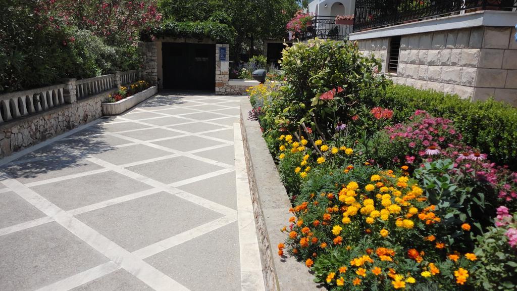 בול Guesthouse Apartment Bozica מראה חיצוני תמונה